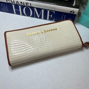SOLD SOLD SOLD DOONEY & BOURKE wallet